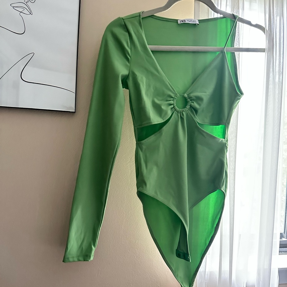 Zara Emerald Green Cutout Bodysuit (Never Worn)